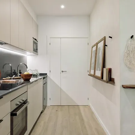 Roses - 1 Bedroom And Balcony In Sant Antoni