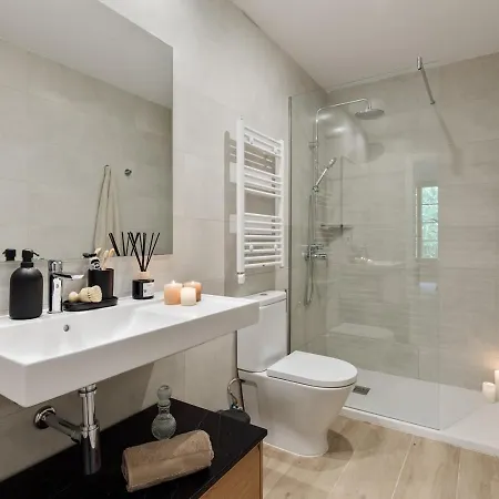 Roses - 1 Bedroom And Balcony In Sant Antoni